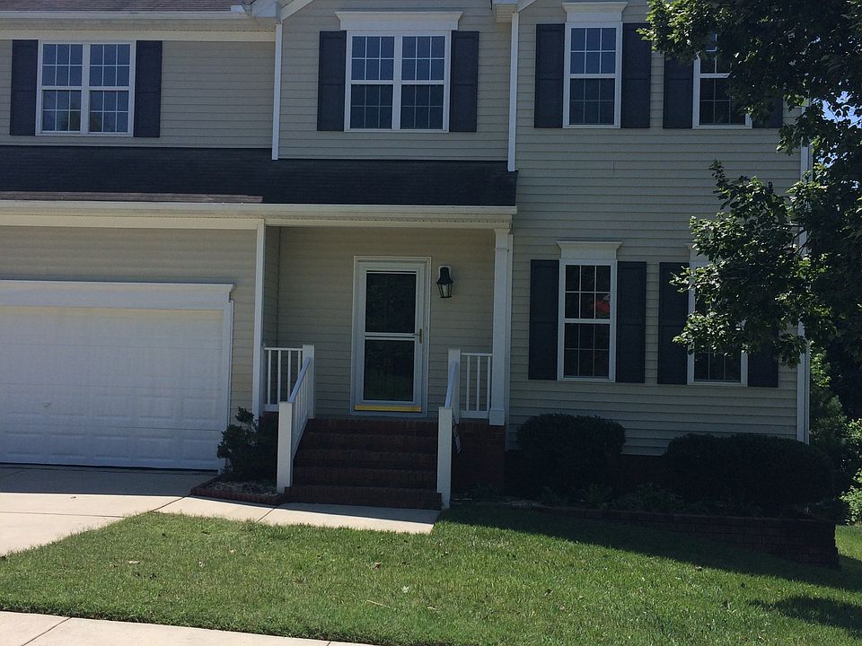 2nd image of 2404 Spruce Shadows Ln