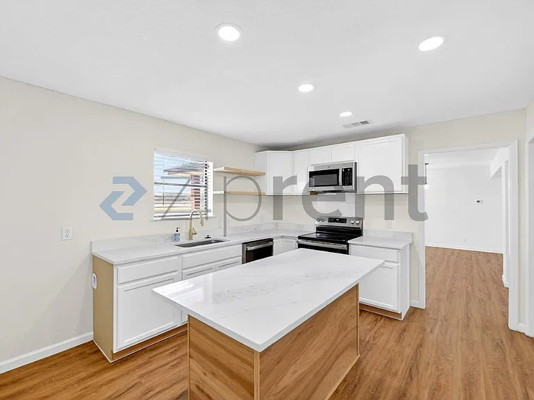 2404 State Highway 289 — Photo 5