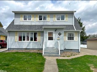 1705 Summit St, Marshalltown, IA 50158