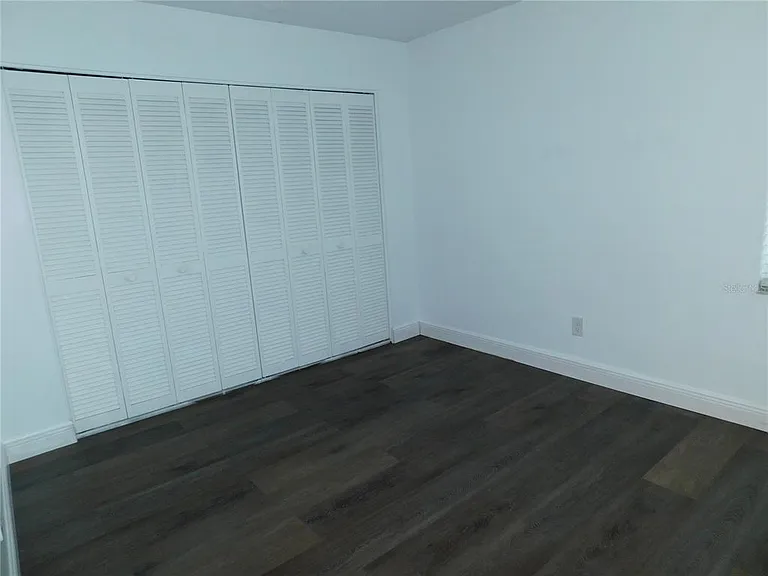2561 Forest Run Ct — Photo 10