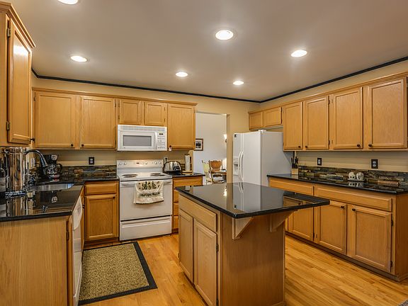 2nd image of 18802 91st Street Ct E