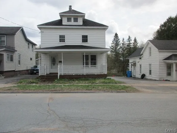 435 N Washington St, Carthage, NY 13619