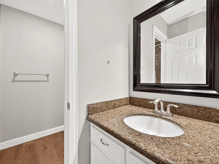 4230 Annawood Cir — Photo 21