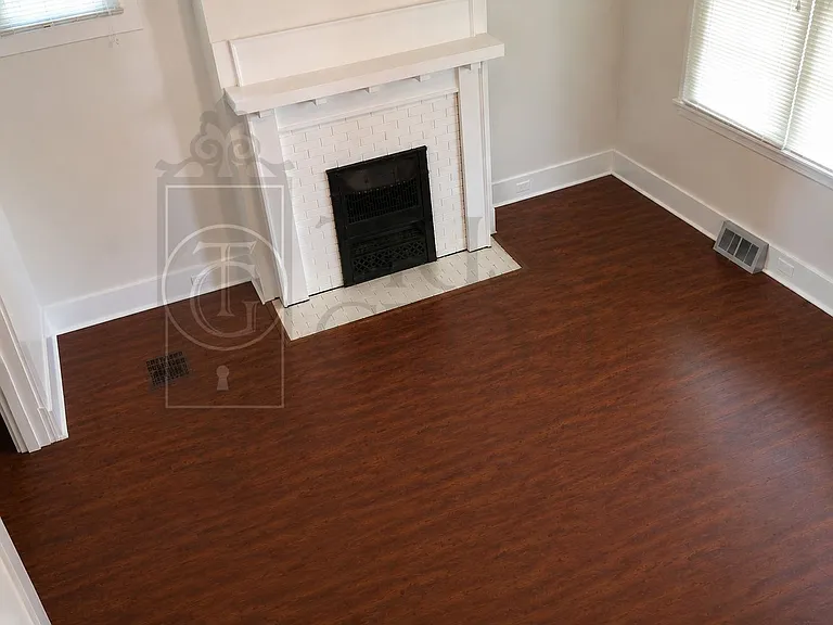 468 Belonda St — Photo 6