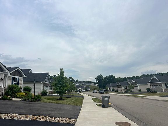 5th image of 715 Celia Way