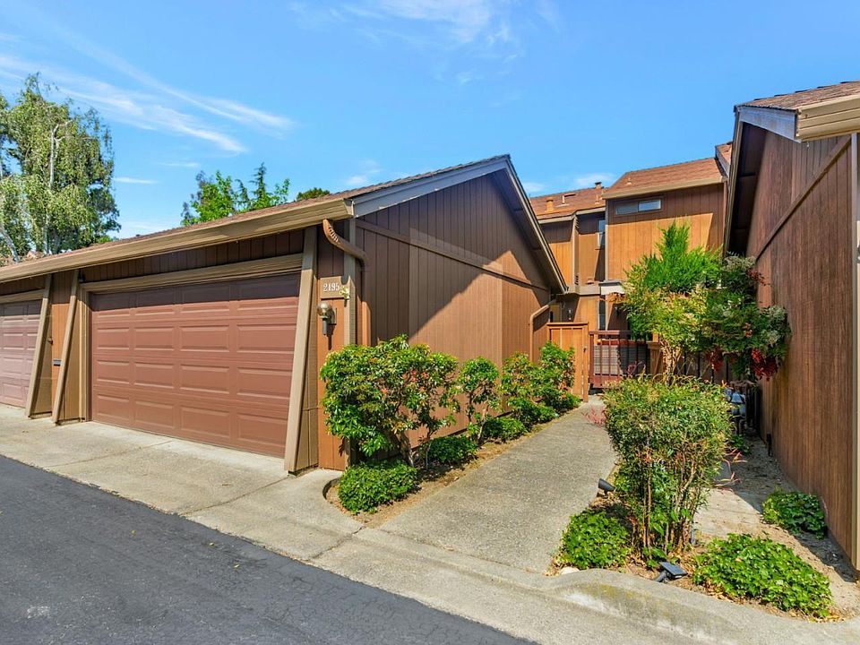 1st image of 2195 Oak Creek Pl