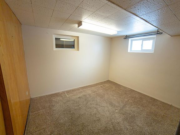 5th image of 5932 S La Salle Dr