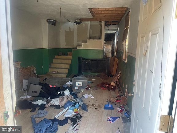 2nd image of 1821 Wilhelm St