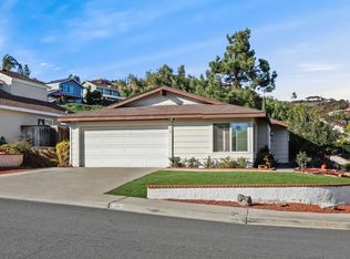 310 Skyridge Ln, Escondido, CA 92026