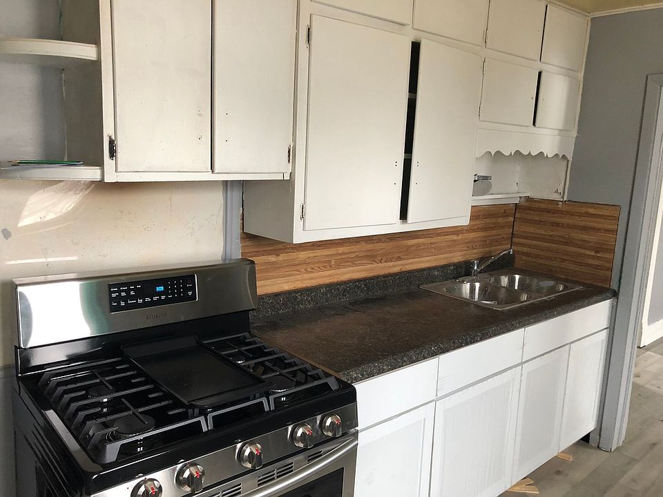 2nd image of 616 Fulton St #1/2