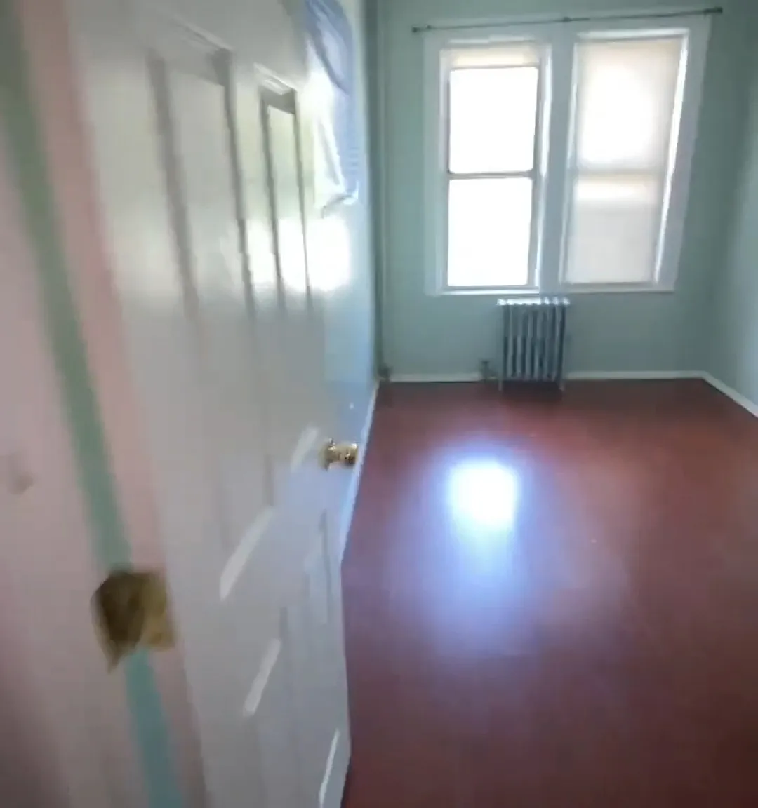 2 bed, 900 sqft, $2,000 — Photo 3