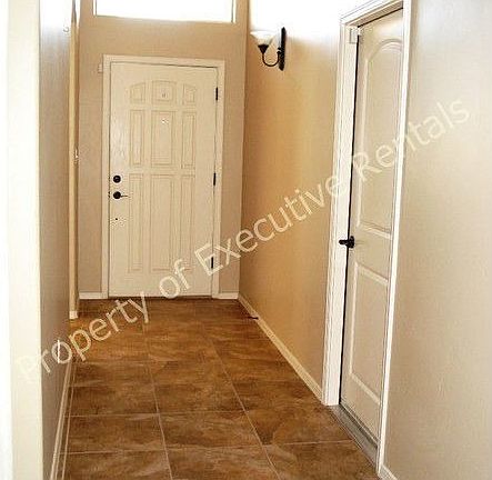 2nd image of 7531 Vista De Oeste Pl