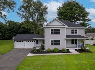 4 Millbrook Dr, East Longmeadow, MA 01028