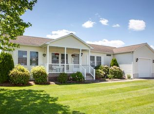 19 Stonemeadow Dr, Bridgewater, MA 02324