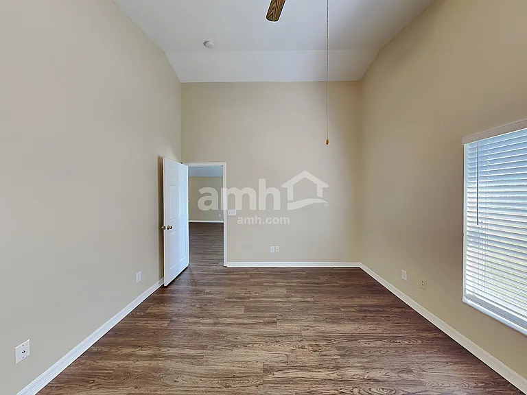 11330 Jim Ct — Photo 8