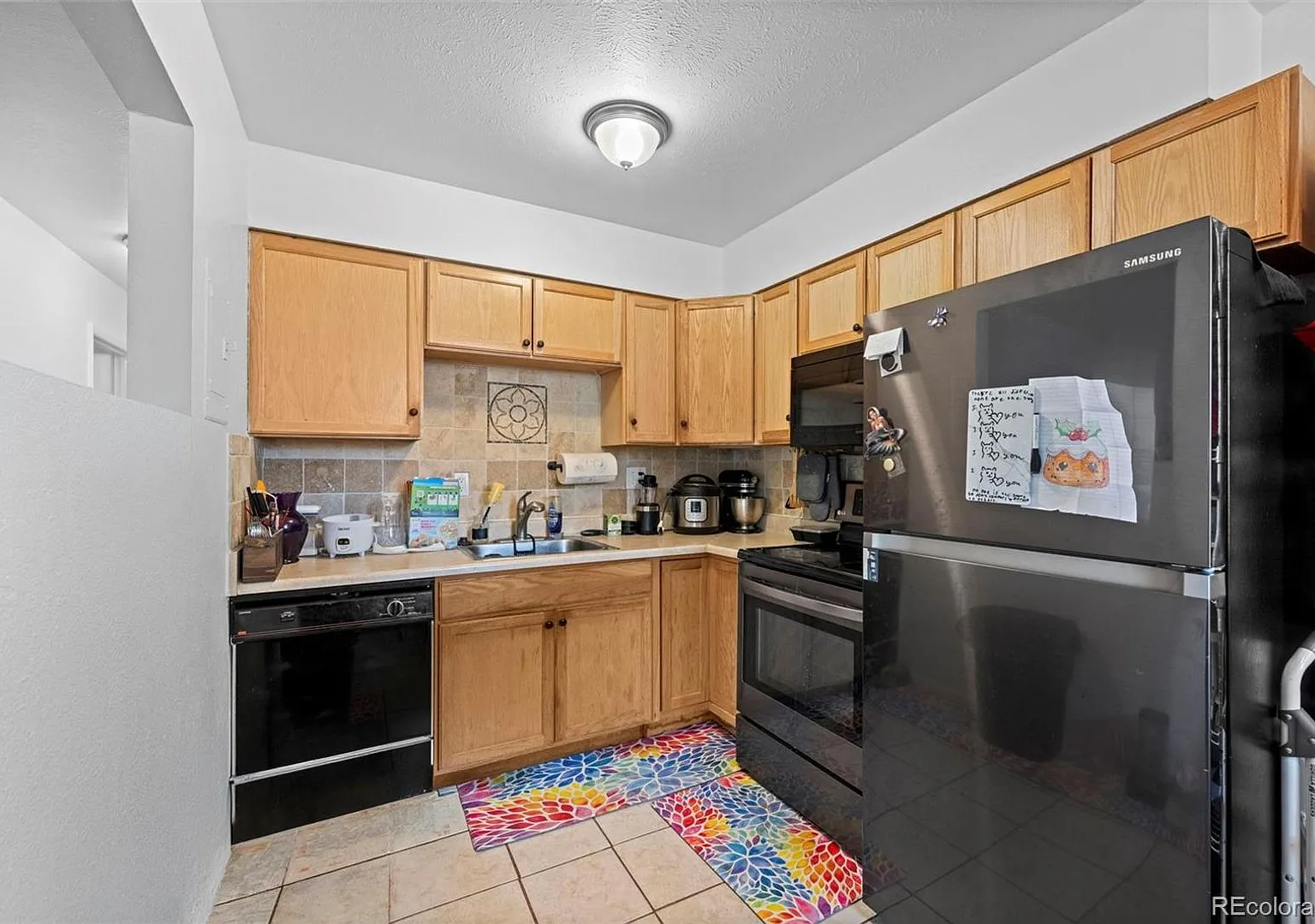 Adorable 2-Bedroom Condo Near Old Town Arvada — Photo 4