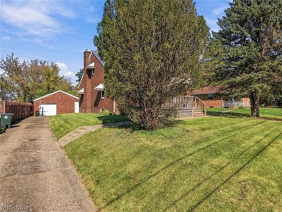 4th image of 2459 Georgetown Rd NE