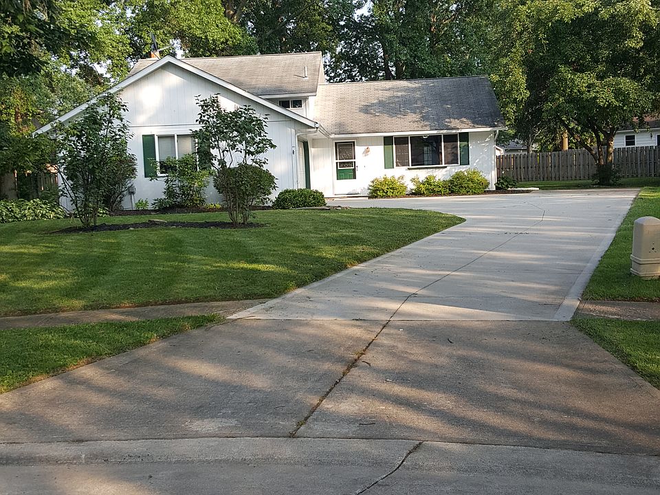 1st image of 1008 Chatham Ct