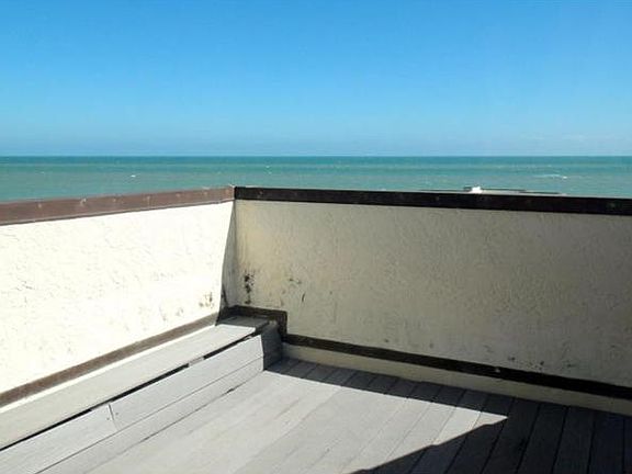 3rd image of 4100 N A1a APT 343