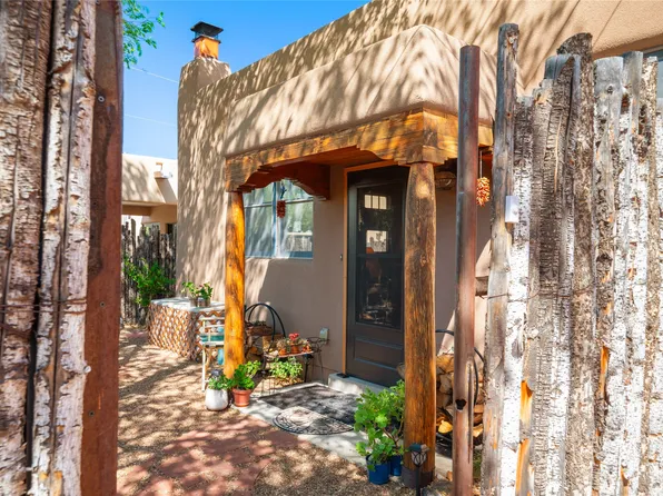 947 Lopez St #2, Santa Fe, NM 87501