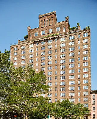 Sold by Highland Advisory | media 24