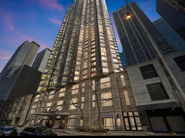 401 E Ontario St APT 1410, Chicago, IL 60611