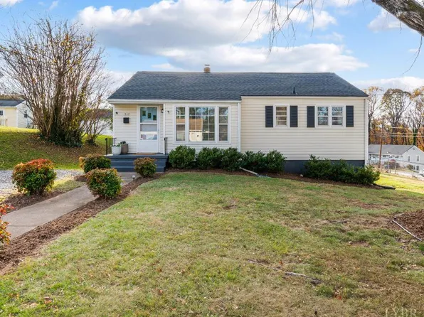 717 Crestwood Cir, Lynchburg, VA 24502