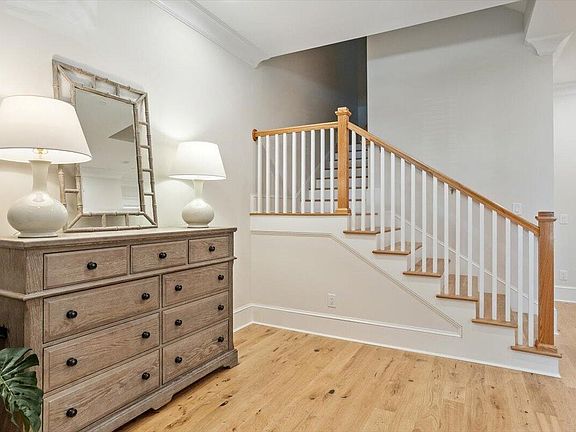 3rd image of 2620 Tidwell St