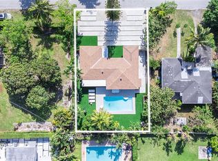 10801 Peachtree Dr, Miami, FL 33161