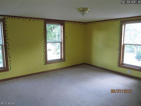 4th image of 809 Louise Ave