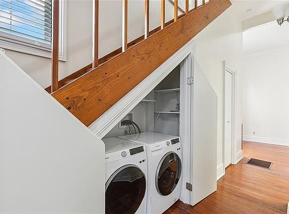 3rd image of 2617 Chartres St
