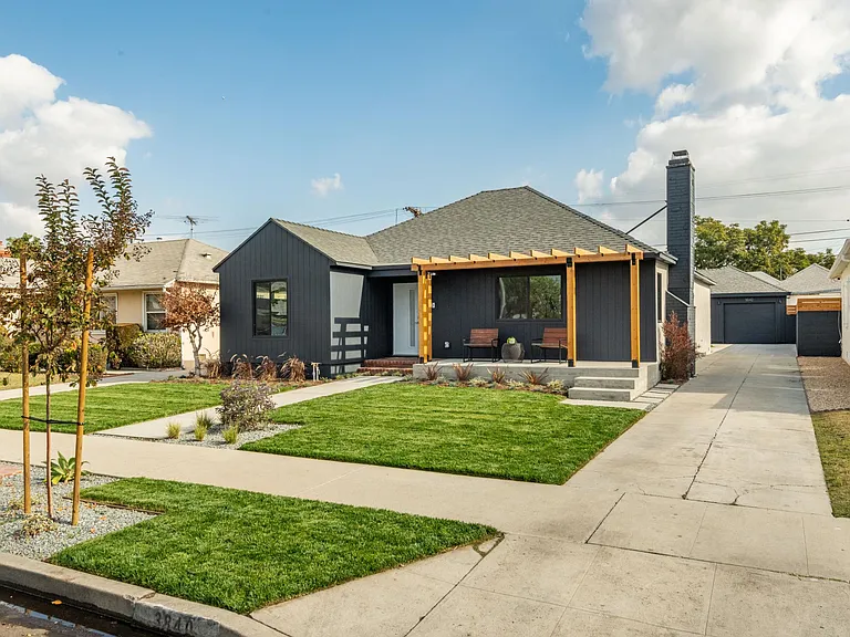 3840 Somerset Dr — Photo 1