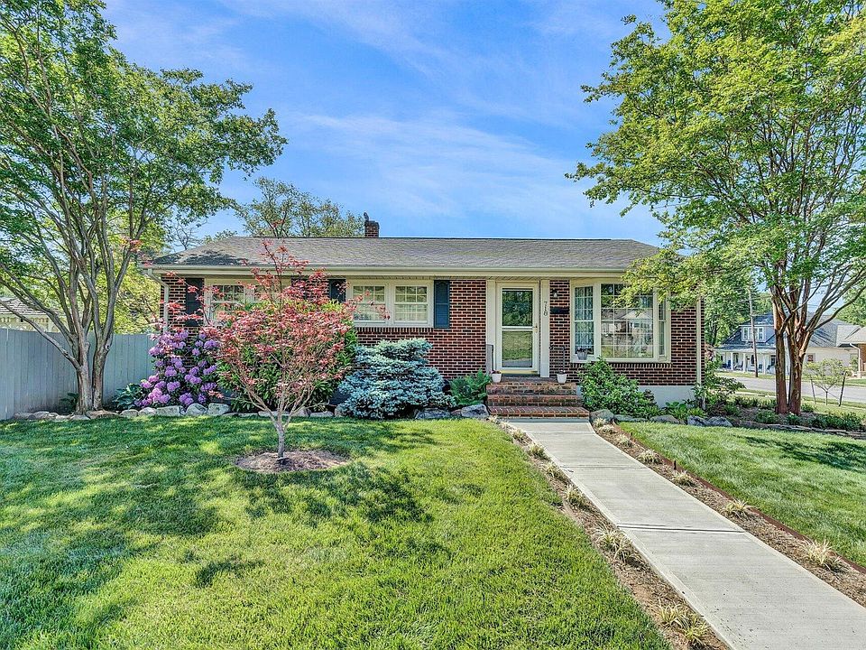718 N Broad St, Salem, VA 24153 Zillow