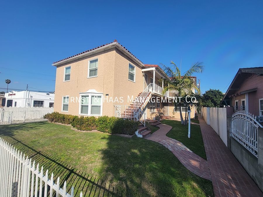 2nd image of 922 Gardenia Ave
