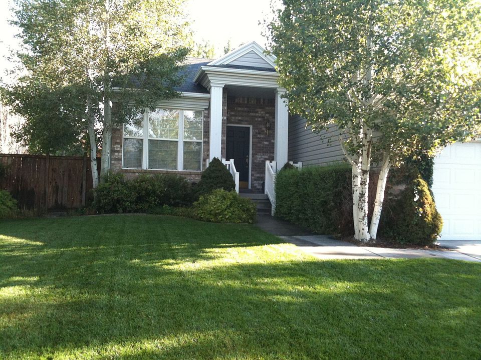 2nd image of 543 E High Berry Ln