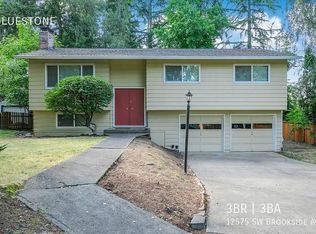 12575 SW Brookside Ave, Tigard, OR 97223