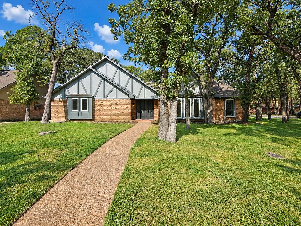 1st image of 1409 Colony Dr