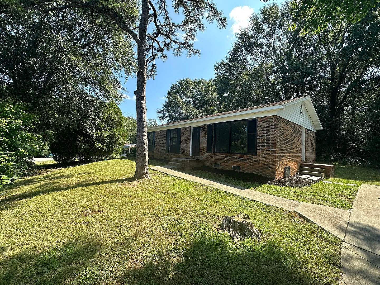 3 bedroom 1.5 Brick House in Clemson — Photo 1