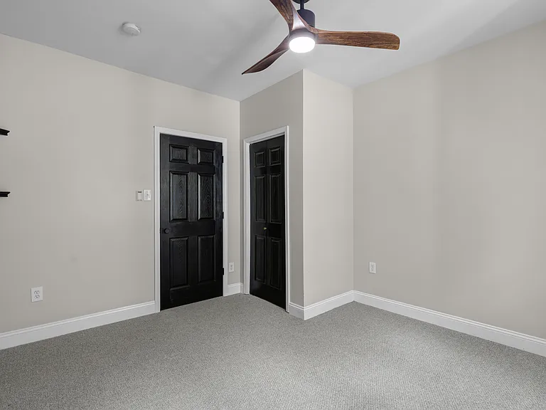 3335 Salena St — Photo 19