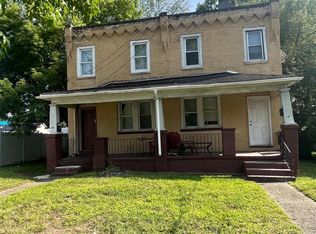 12 W Charleston Ave, Lawnside, NJ 08045