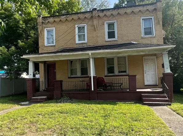 12 W Charleston Ave, Lawnside, NJ 08045