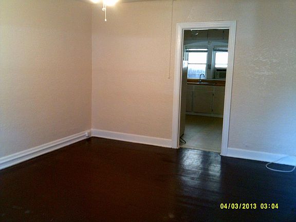 4th image of 232 4th St N APT 4