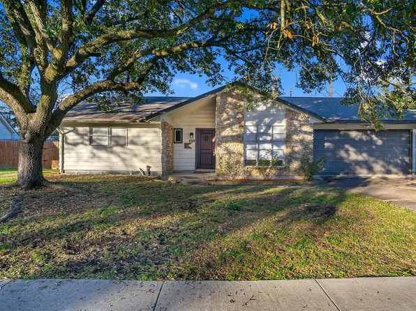 3210 Valley Brook Dr, La Porte, TX 77571