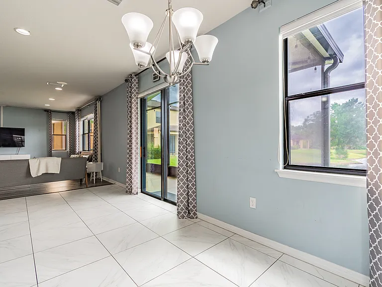 11027 Tahiti Isle Ln — Photo 51