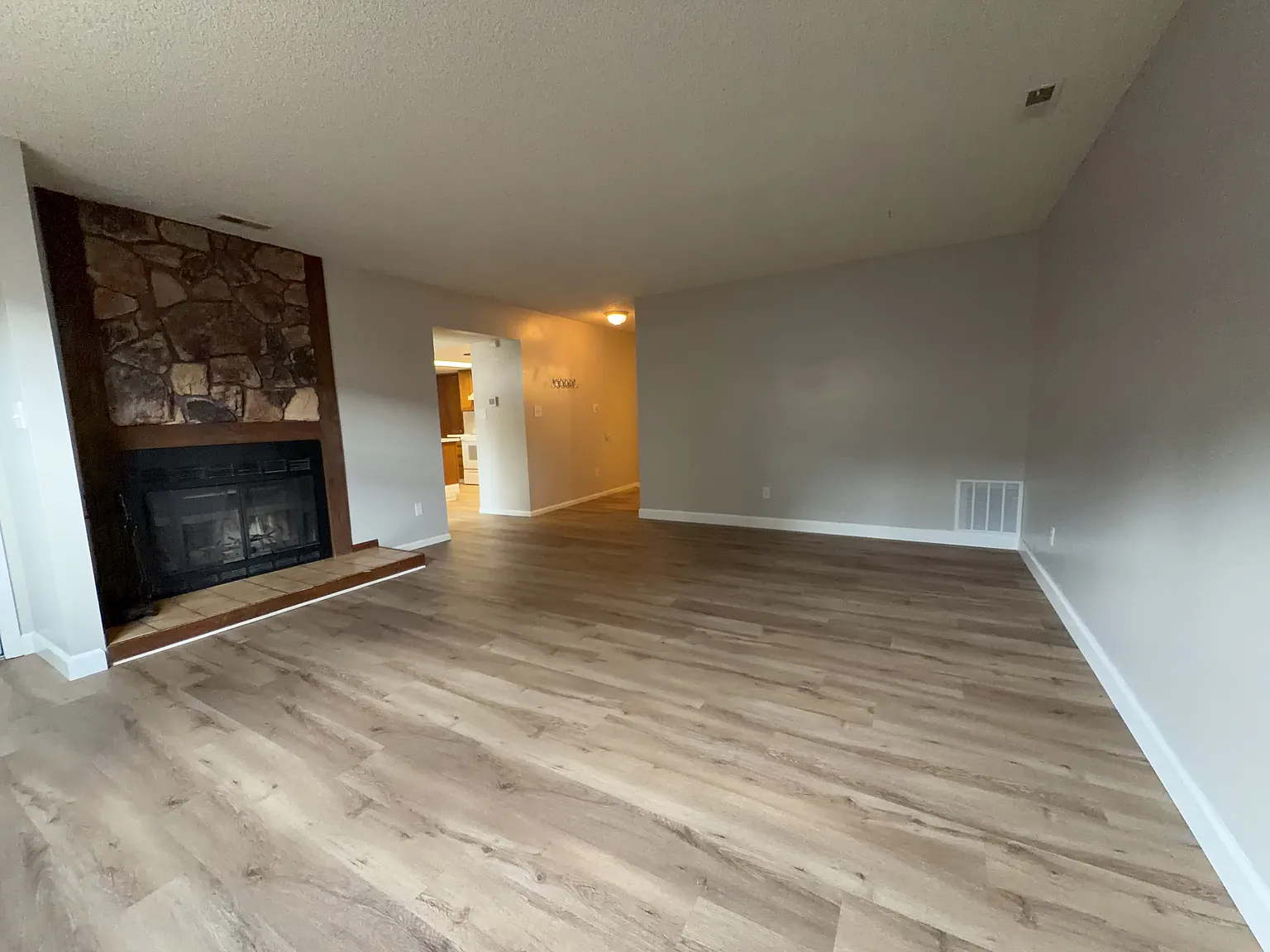 6987 Gayle Lyn Lane — Photo 3