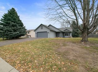 9158 Norwood Ln N, Maple Grove, MN 55369