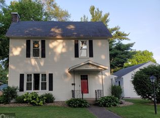 1036 S Starr Ave, Burlington, IA 52601