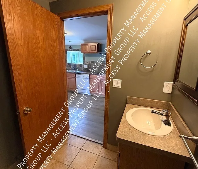 319 Gunnison Ave SW #2 — Photo 14