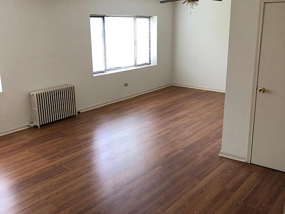 4th image of 2222 W Farwell Ave
