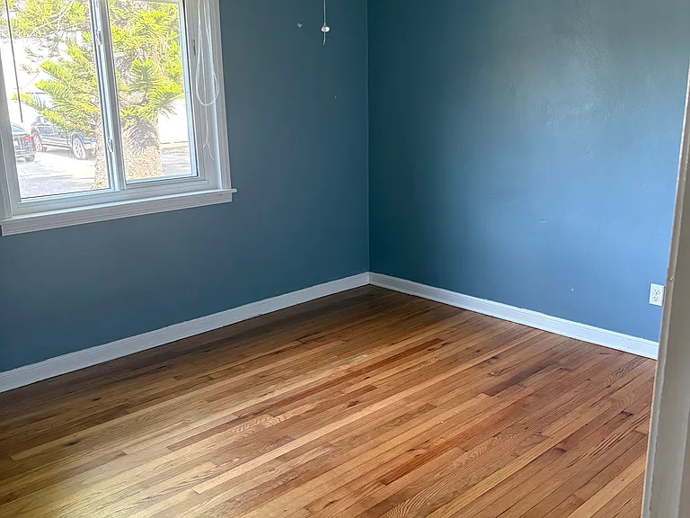 500 35th Ave N #1 — Photo 6
